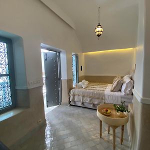 Camera standard con letto king size